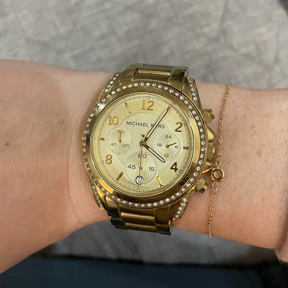 Michael Kors Chronograph Gold and Pave watch - Picture 6 of 7